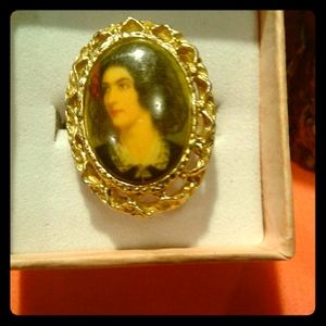 "VINTAGE" gold color adjustable ring